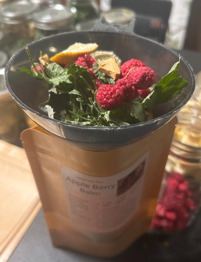 Ingredients for Apple Berry Balm Tea