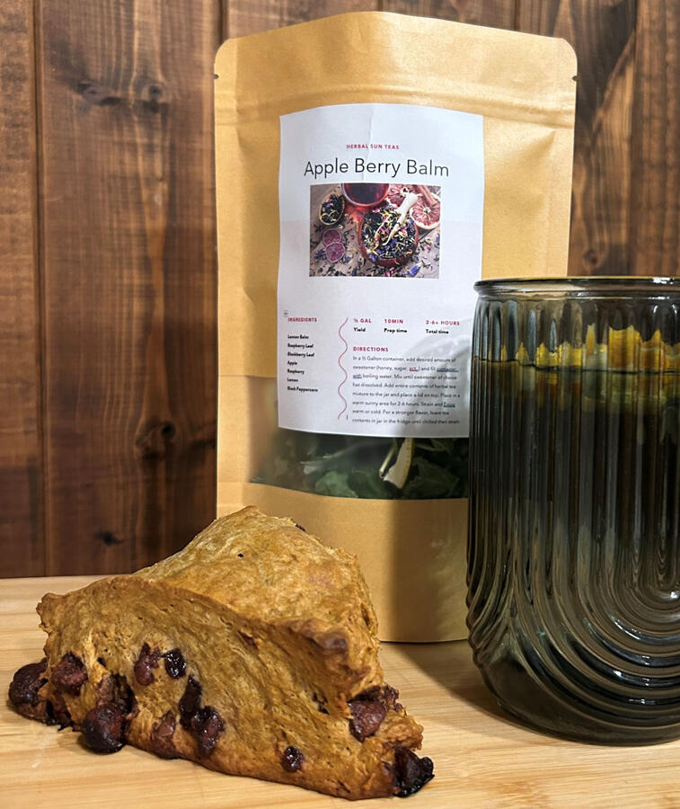 Apple Berry Balm Tea &amp; Pumpkin Scones- Great Combo :)